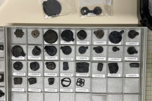 Lead Cloth Seals